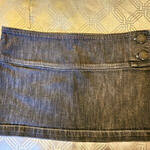Woman's DKNY mini skirt, size 7, black jean